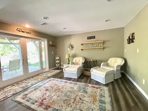 Living - 4371 Rose, Gladwin, MI 48624 photo 6 of 9