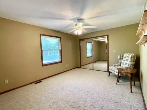 Bedroom - 4371 Rose, Gladwin, MI 48624 photo 8 of 9