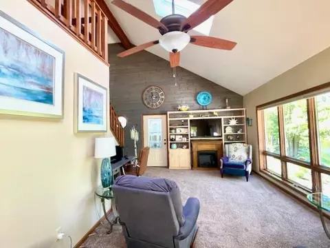 Living - 4371 Rose, Gladwin, MI 48624 photo 3 of 9