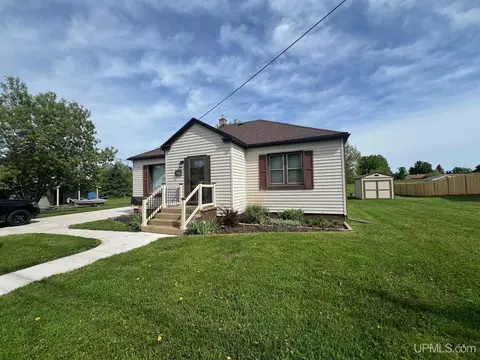 808 Sixth, Iron Mountain, MI 49801