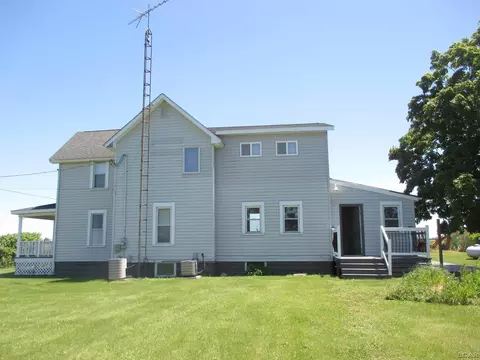 Exterior - 11283 Weston, Riga, MI 49276 photo 7 of 9