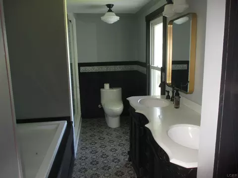 Bath - 11283 Weston, Riga, MI 49276 photo 3 of 7