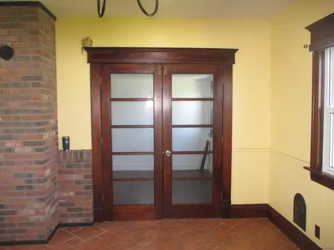 Entry Way - 11283 Weston, Riga, MI 49276 photo 2 of 7