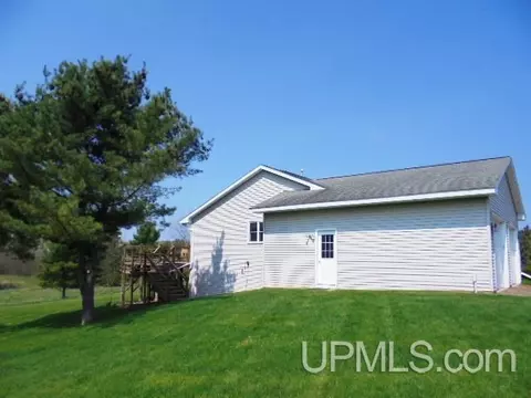 Exterior - 19145 Mcrae, Ewen, MI 49925 photo 3 of 17