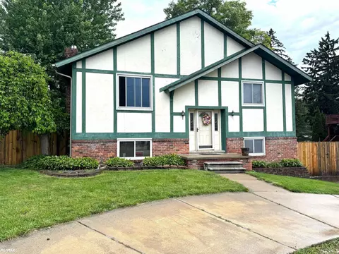 31389 Grove, Fraser, MI 48026