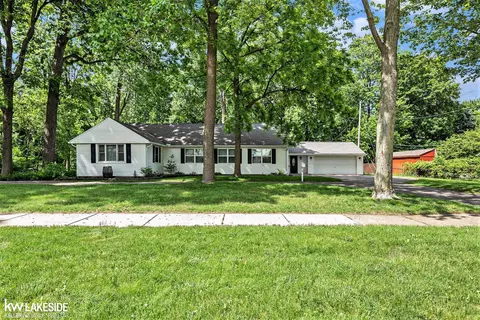 12303 Martin, Warren, MI 48093