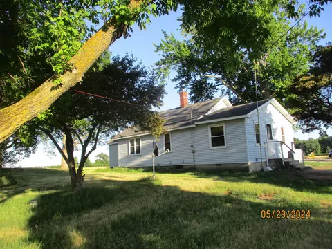 3865 Loomis, Unionville, MI 48767