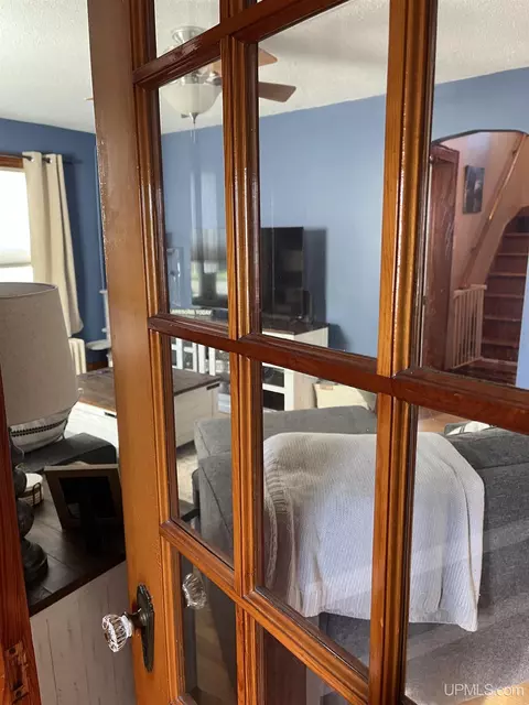 Entry Way - 1303 N Second, Ishpeming, MI 49849 photo 4 of 13