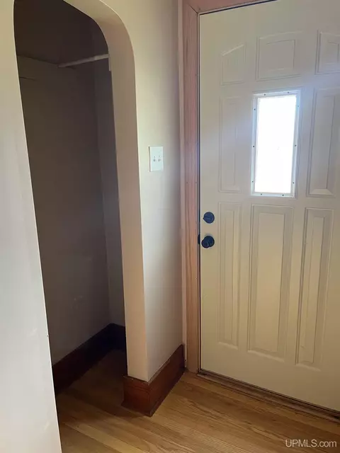 Entry Way - 1303 N Second, Ishpeming, MI 49849 photo 1 of 13
