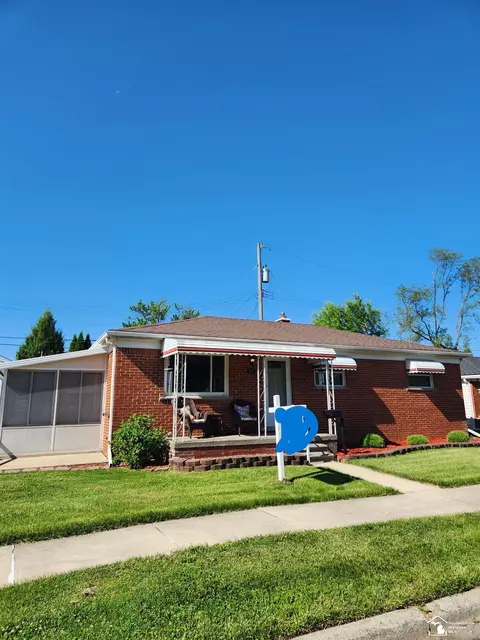 927 Progress, Lincoln Park, MI 48146