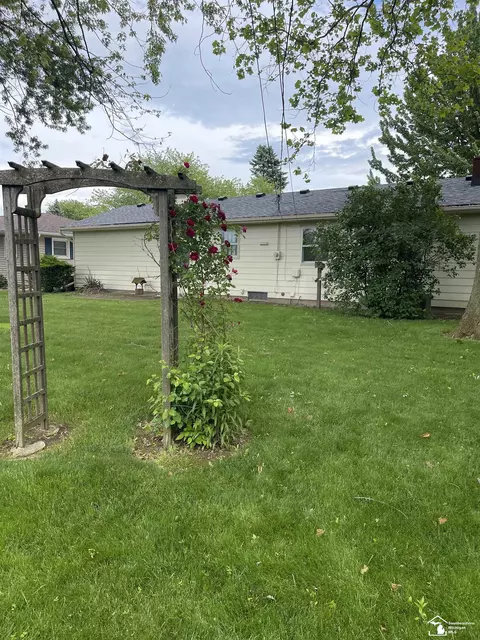 Exterior - 1311 John L, Monroe, MI 48162 photo 5 of 7