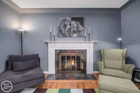1819 Littlestone, Grosse Pointe Woods, MI 48236 photo 7