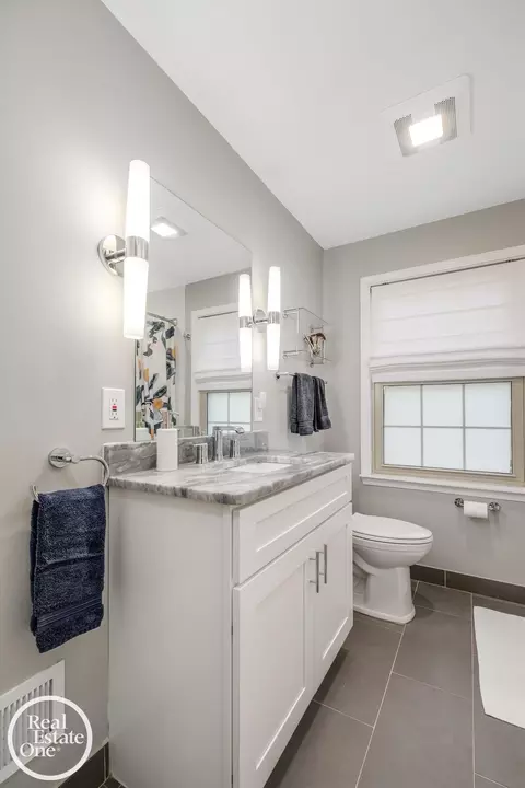 1819 Littlestone, Grosse Pointe Woods, MI 48236 photo 22