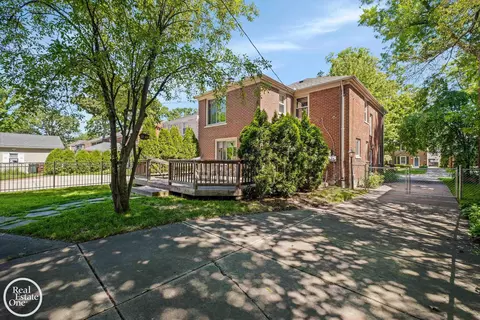 1819 Littlestone, Grosse Pointe Woods, MI 48236 photo 38