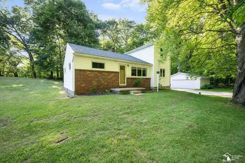 9147 Oakridge, Temperance, MI 48182