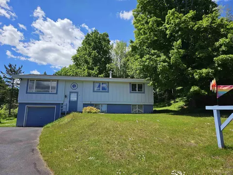 1209 8th, Houghton, MI 49931