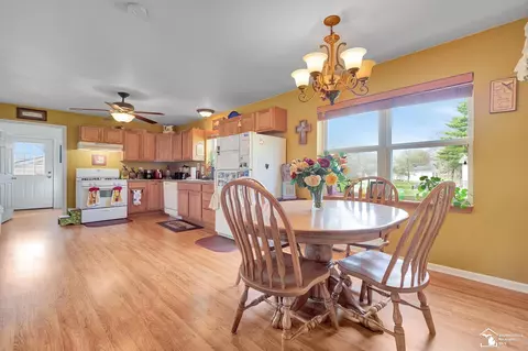524 Almyra, Monroe, MI 48161 photo 7