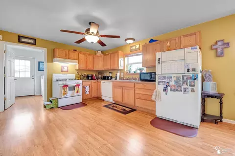 524 Almyra, Monroe, MI 48161 photo 14
