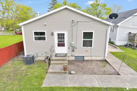 524 Almyra, Monroe, MI 48161 photo 26