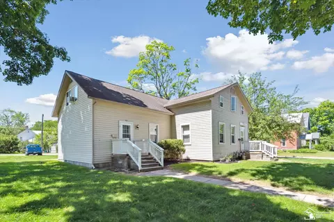 402 E 2nd, Monroe, MI 48161 photo 4