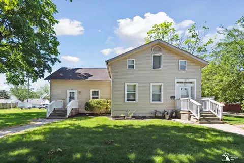 402 E 2nd, Monroe, MI 48161