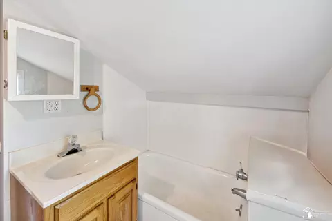 402 E 2nd, Monroe, MI 48161 photo 49