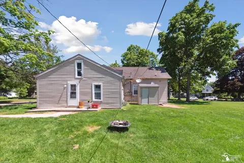 402 E 2nd, Monroe, MI 48161 photo 10