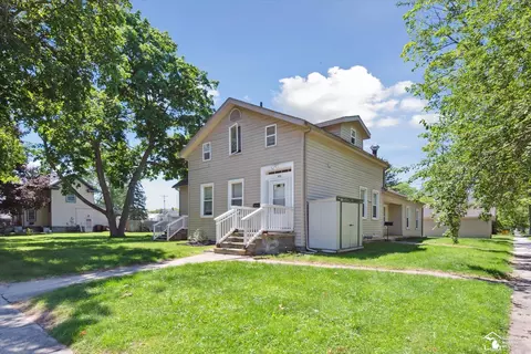 402 E 2nd, Monroe, MI 48161 photo 2