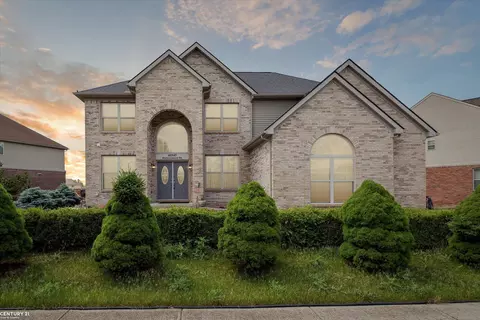 42347 Hickorywood # 67, Sterling Heights, MI 48314