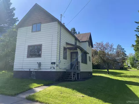 237 E Pne, Ironwood, MI 49938