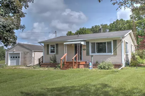 1766 Sutton Rd, Adrian, MI 49221