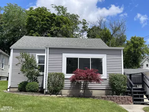 710 Witherell, Saint Clair, MI 48079