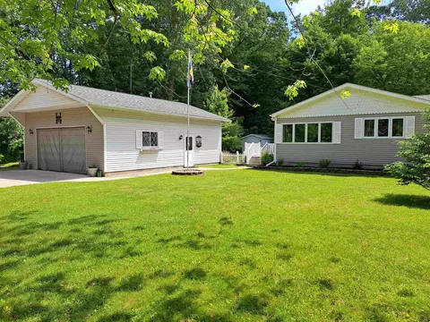 3850 State, Fort Gratiot, MI 48059