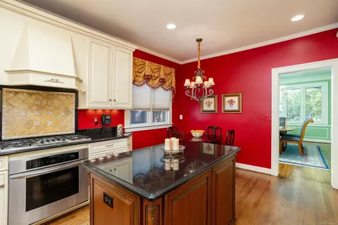 1427 Yorkshire, Grosse Pointe Park, MI 48230 photo 15