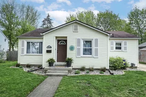 1008 W Collins, Midland, MI 48640
