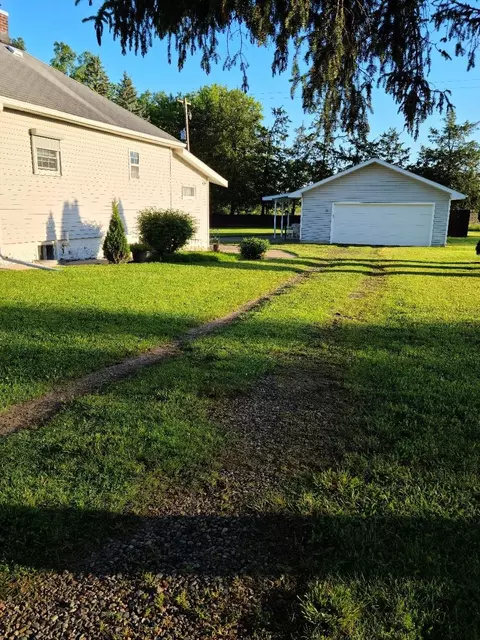 10185 Monroe Rd, Durand, MI 48429 photo 3