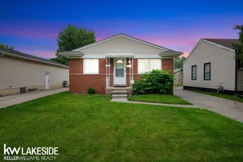 8683 Lozier, Warren, MI 48089