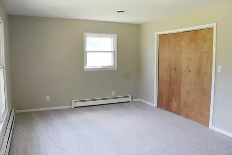 Bedroom - 2383 Tandy, Flint, MI 48532 photo 1 of 8