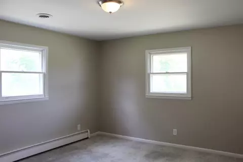 Bedroom - 2383 Tandy, Flint, MI 48532 photo 4 of 8