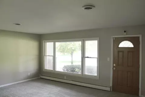 Living - 2383 Tandy, Flint, MI 48532 photo 1 of 5