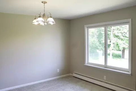 Living - 2383 Tandy, Flint, MI 48532 photo 3 of 5