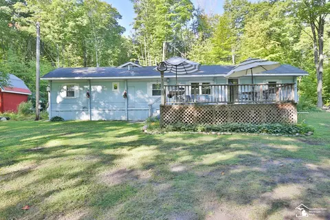 6351 M 32, Atlanta, MI 49709
