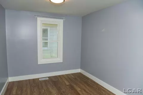 733 Oak, Adrian, MI 49221 photo 27