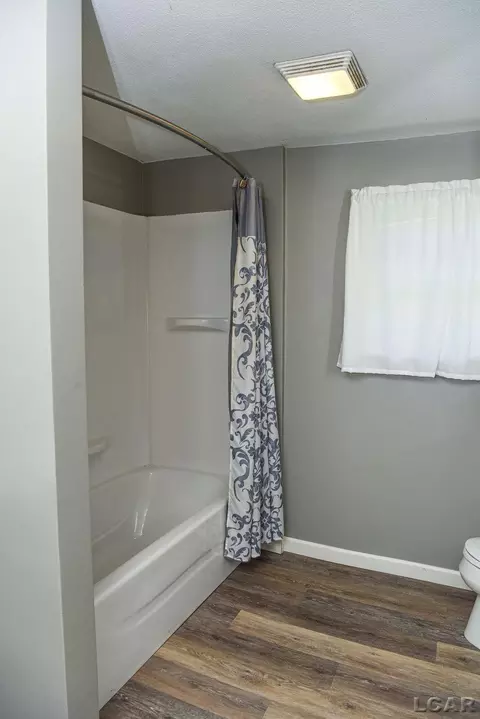 733 Oak, Adrian, MI 49221 photo 23