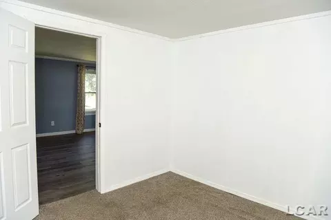 733 Oak, Adrian, MI 49221 photo 18