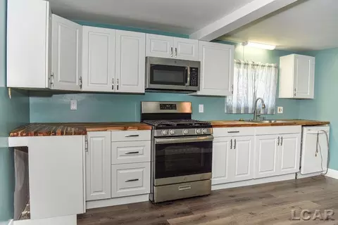 733 Oak, Adrian, MI 49221 photo 31