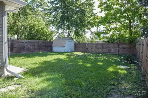733 Oak, Adrian, MI 49221 photo 3