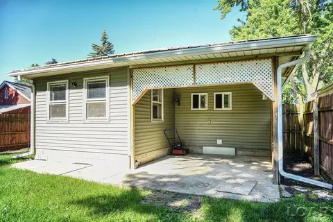 733 Oak, Adrian, MI 49221 photo 6