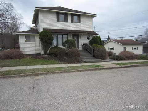 745 Cass, Kingsford, MI 49802