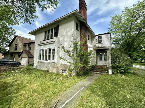 1512 Cedar, Saginaw, MI 48601